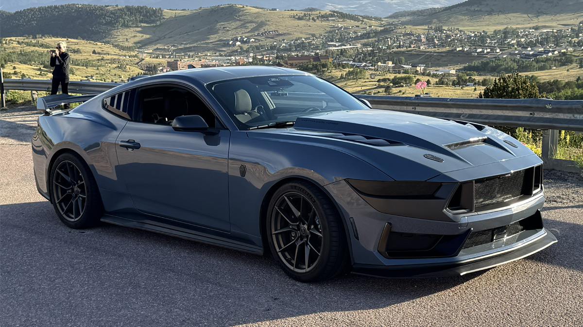 2024 Ford Mustang Dark Horse